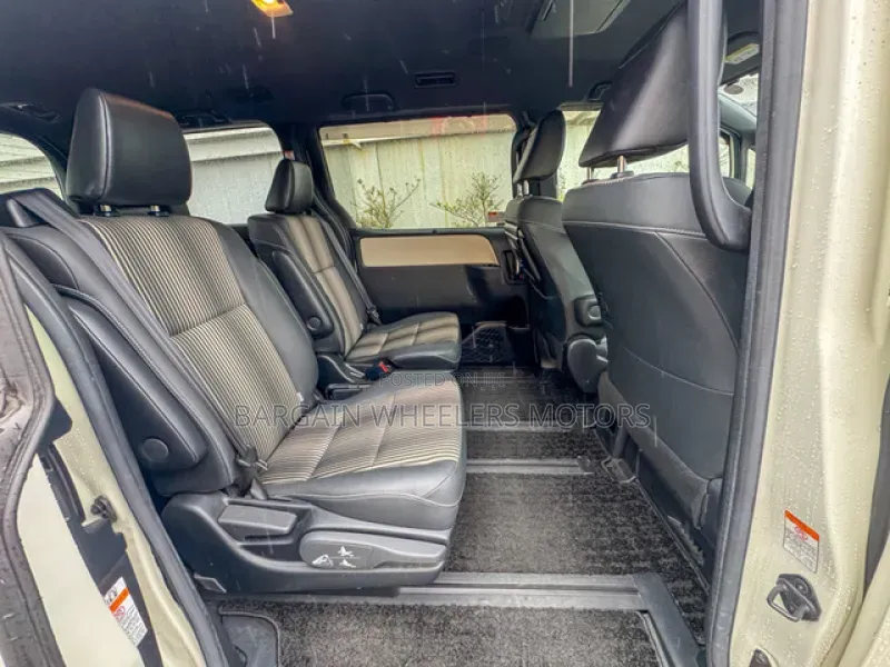 Toyota Noah 2019 Pearl