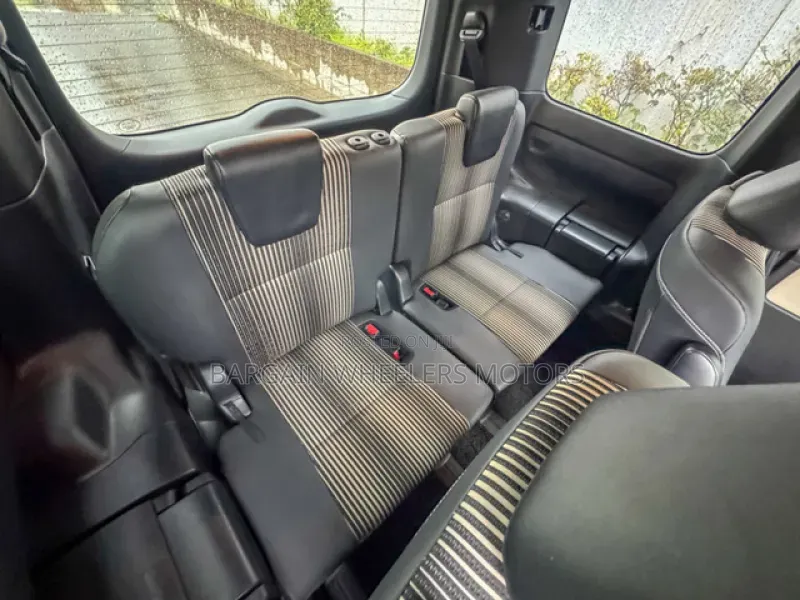 Toyota Noah 2019 Pearl