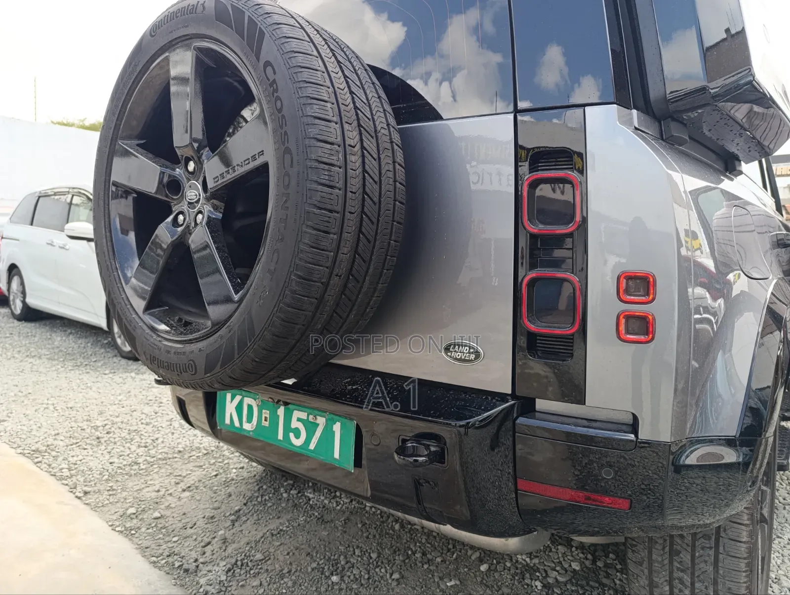 Land Rover Defender 2024 Gray