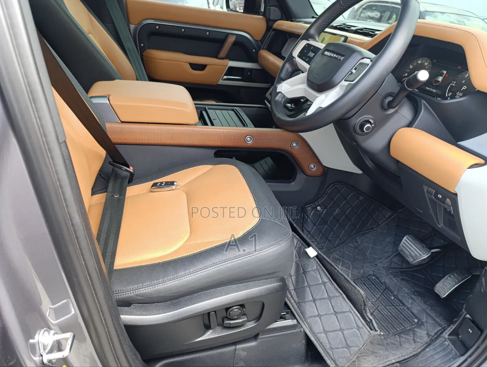 Land Rover Defender 2024 Gray