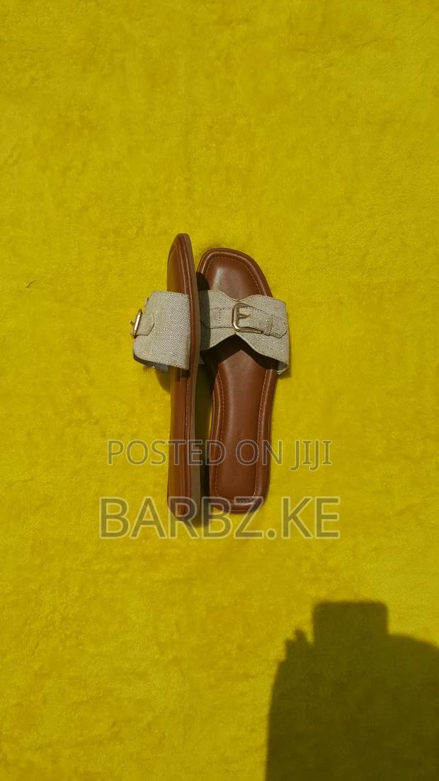 Comfy Sandals - thumbnail 3