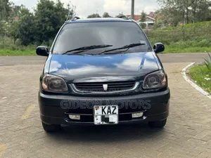 Toyota Raum 2001 Black