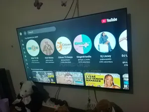 Selling Vitron Smart Tv 43 Inch Located in Chokaa