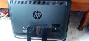 Desktop Computer HP 200 G4 22 All-in-One 6GB AMD Ryzen 5 HDD 512GB