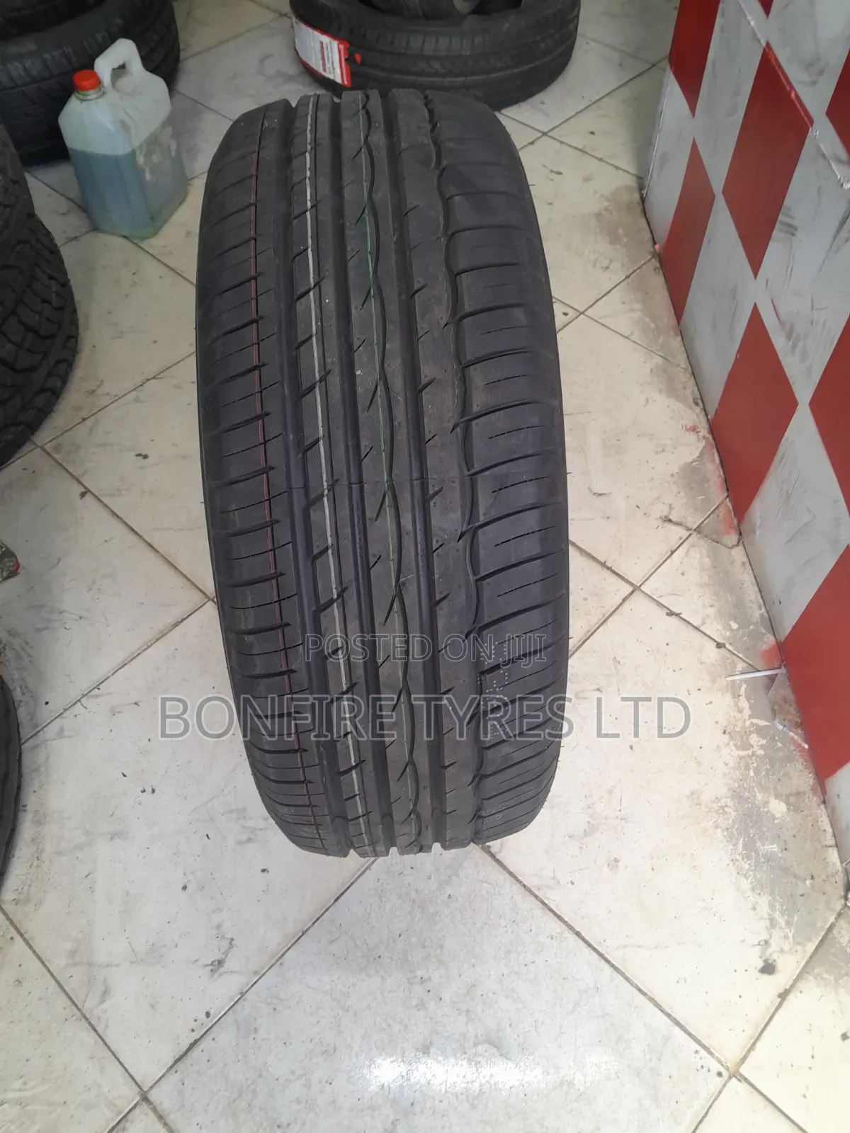 225/55r18 Comfoser