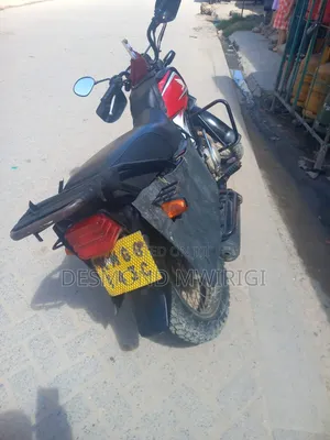 Honda XL 125 2022 Red