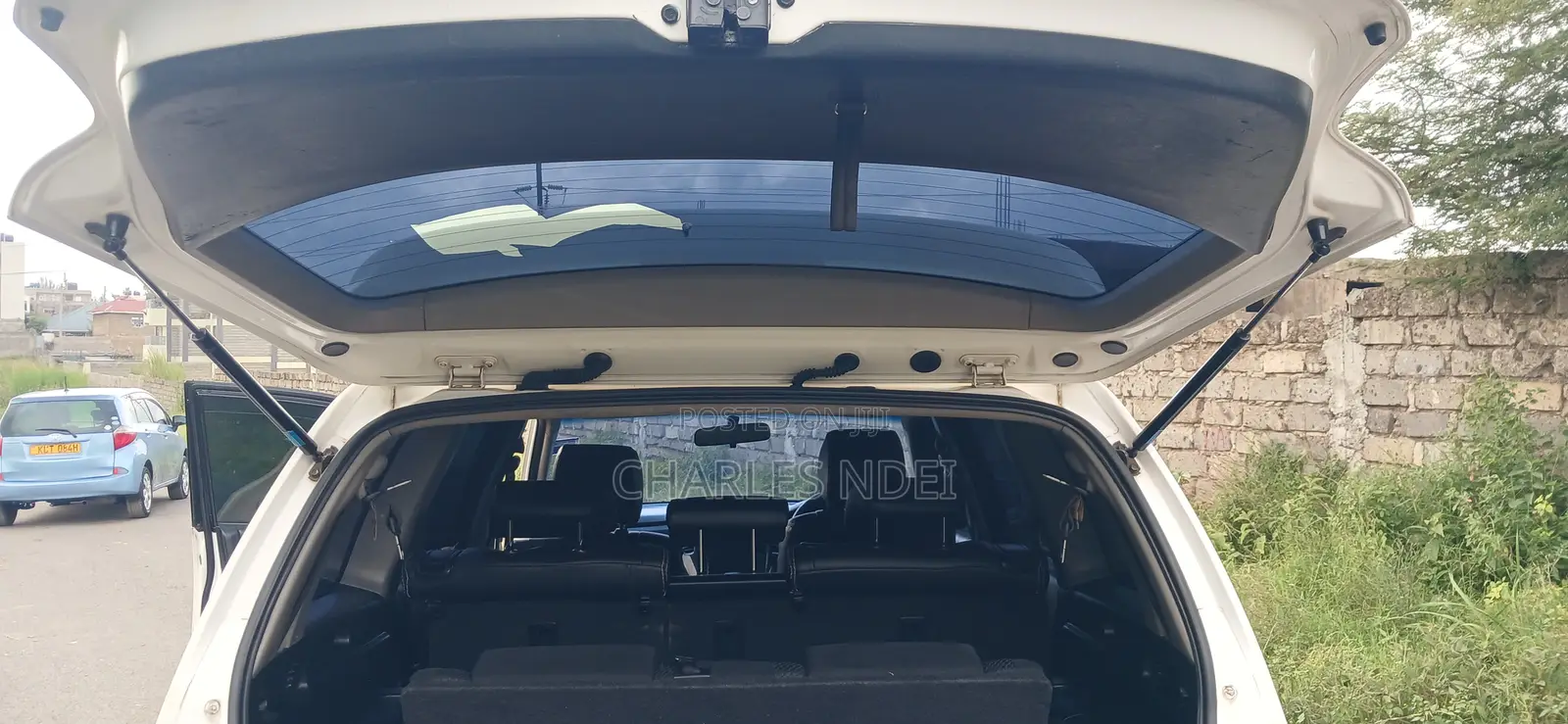 Toyota Kluger 2004 White