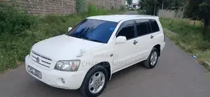 Toyota Kluger 2004 White