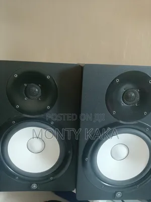 Yamaha Hs8