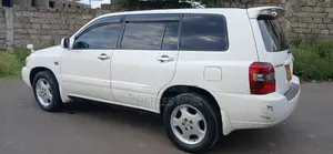 Toyota Kluger 2004 White