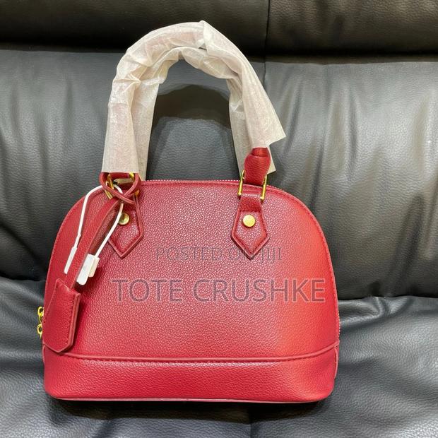 Dome Sling Bag