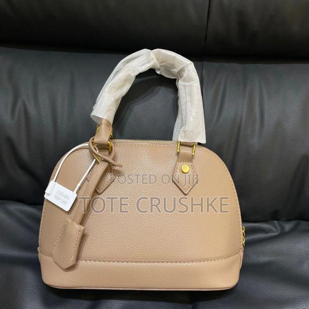 Dome Sling Bag - thumbnail 2
