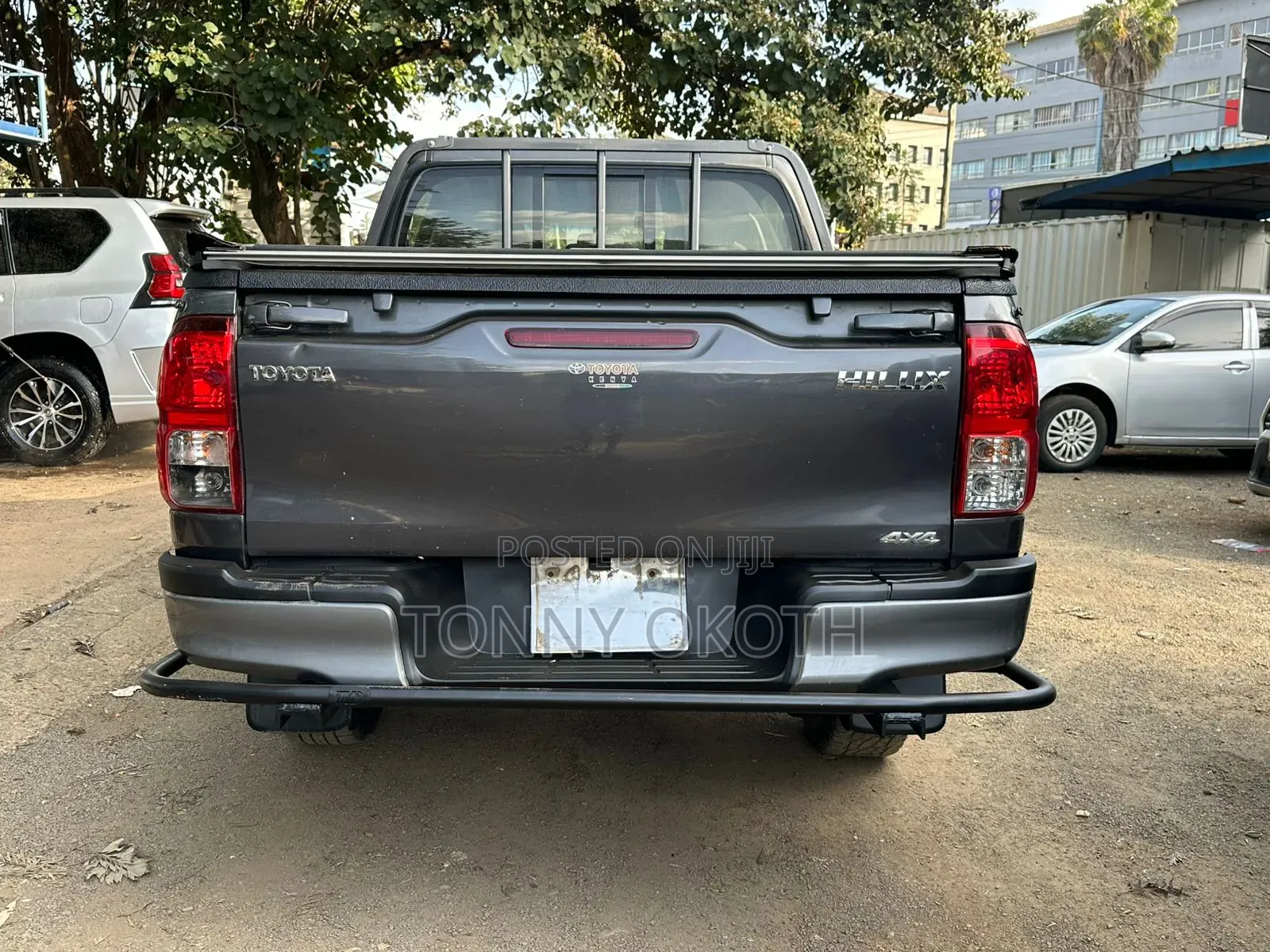 Toyota Hilux 2021 Gray