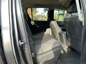Toyota Hilux 2021 Gray