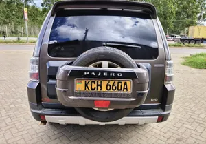 Mitsubishi Pajero 3.2 Di-Dc GLS 2009 Gray
