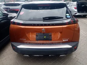 Peugeot 2008 2020 Orange