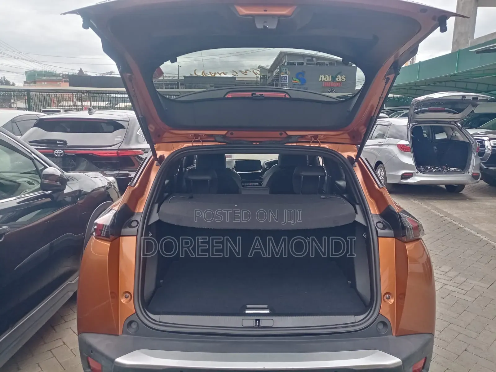 Peugeot 2008 2020 Orange