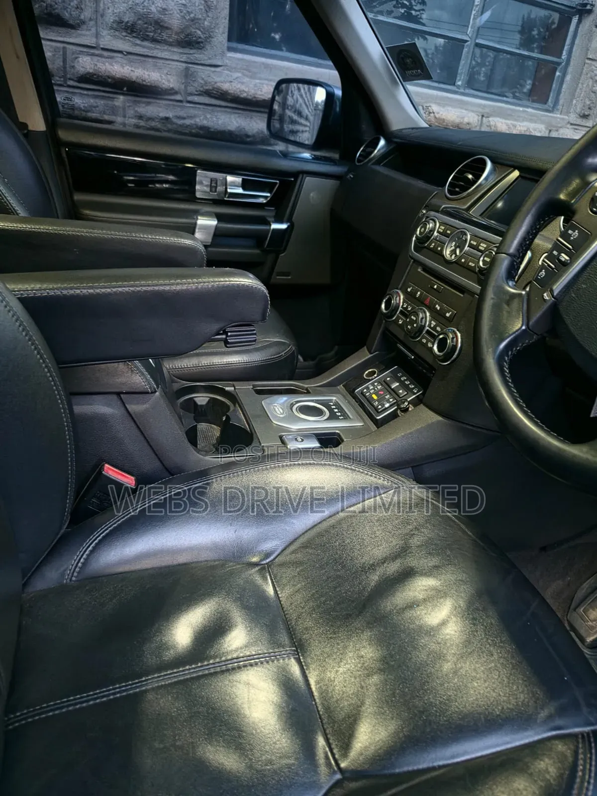 Land Rover Discovery 2012 Gray
