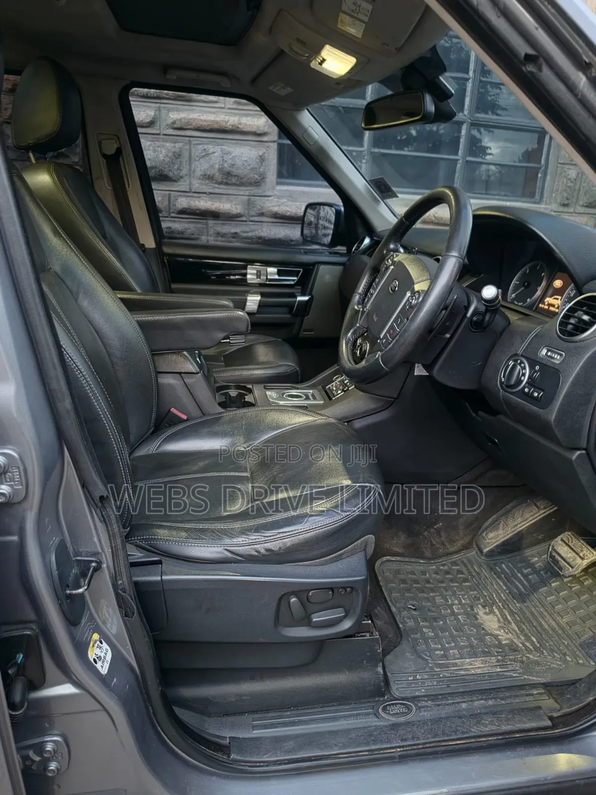 Land Rover Discovery 2012 Gray
