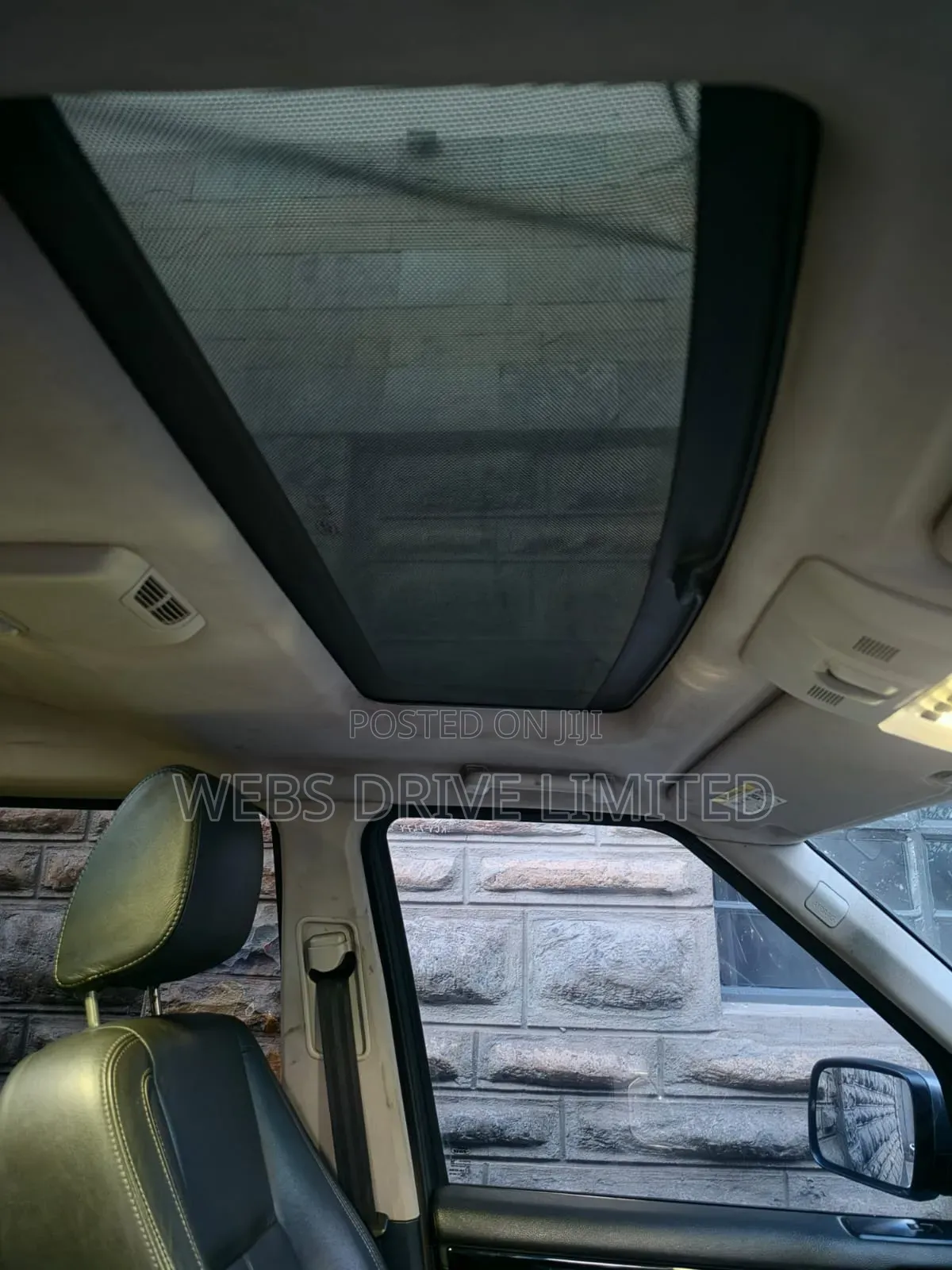 Land Rover Discovery 2012 Gray