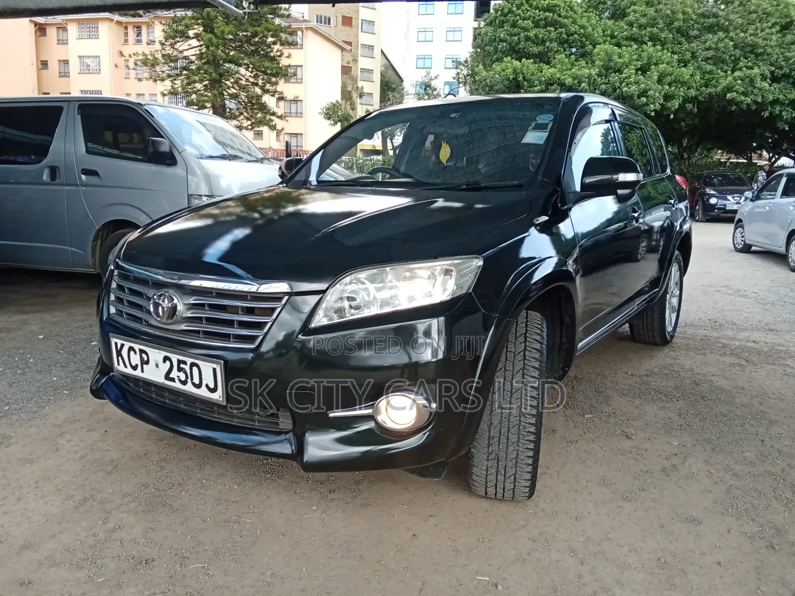 Toyota Vanguard 2010 Green