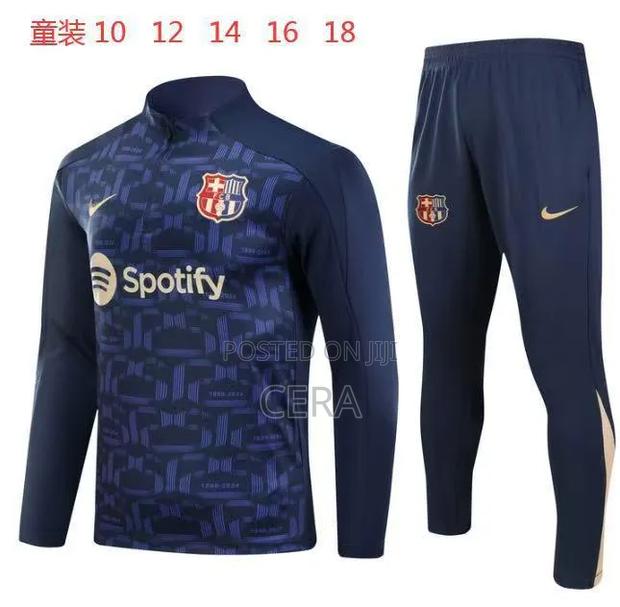 Team Tracksuits - thumbnail 19