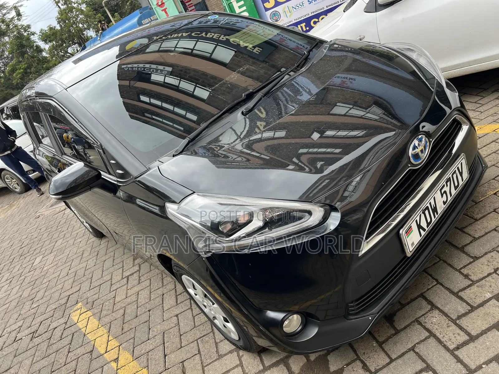 Toyota Sienta 2018 Black