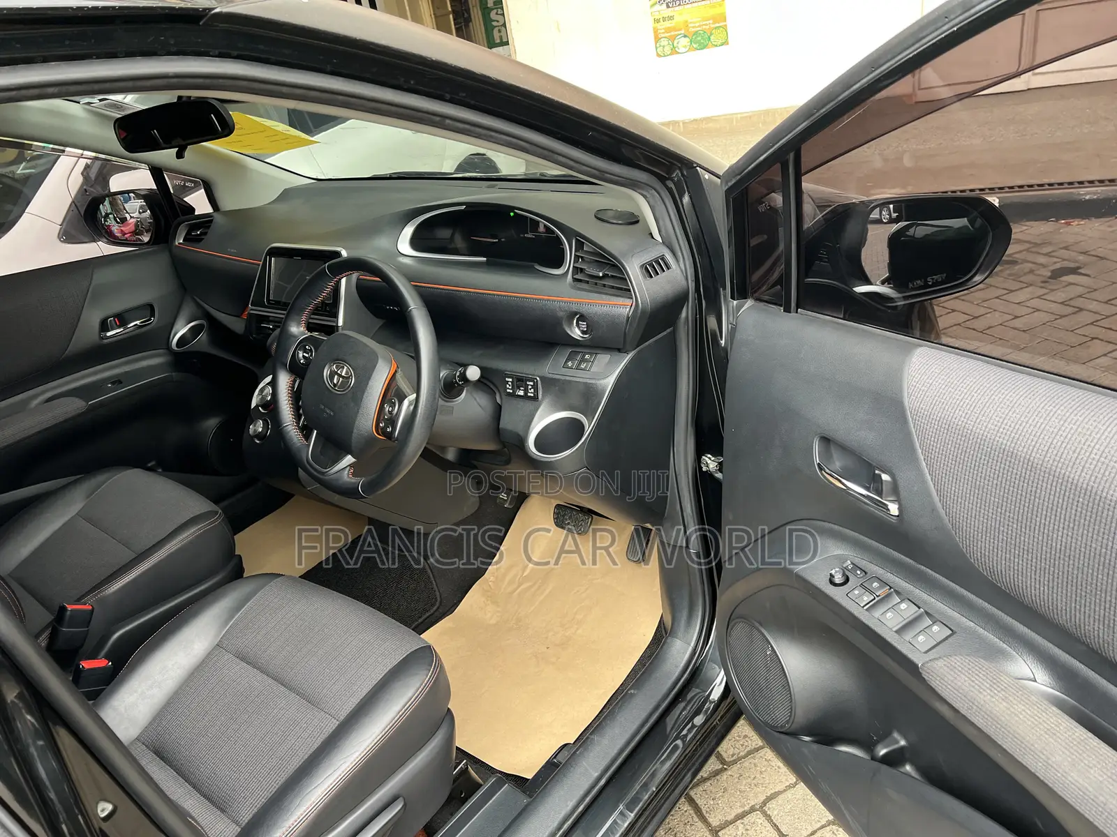Toyota Sienta 2018 Black