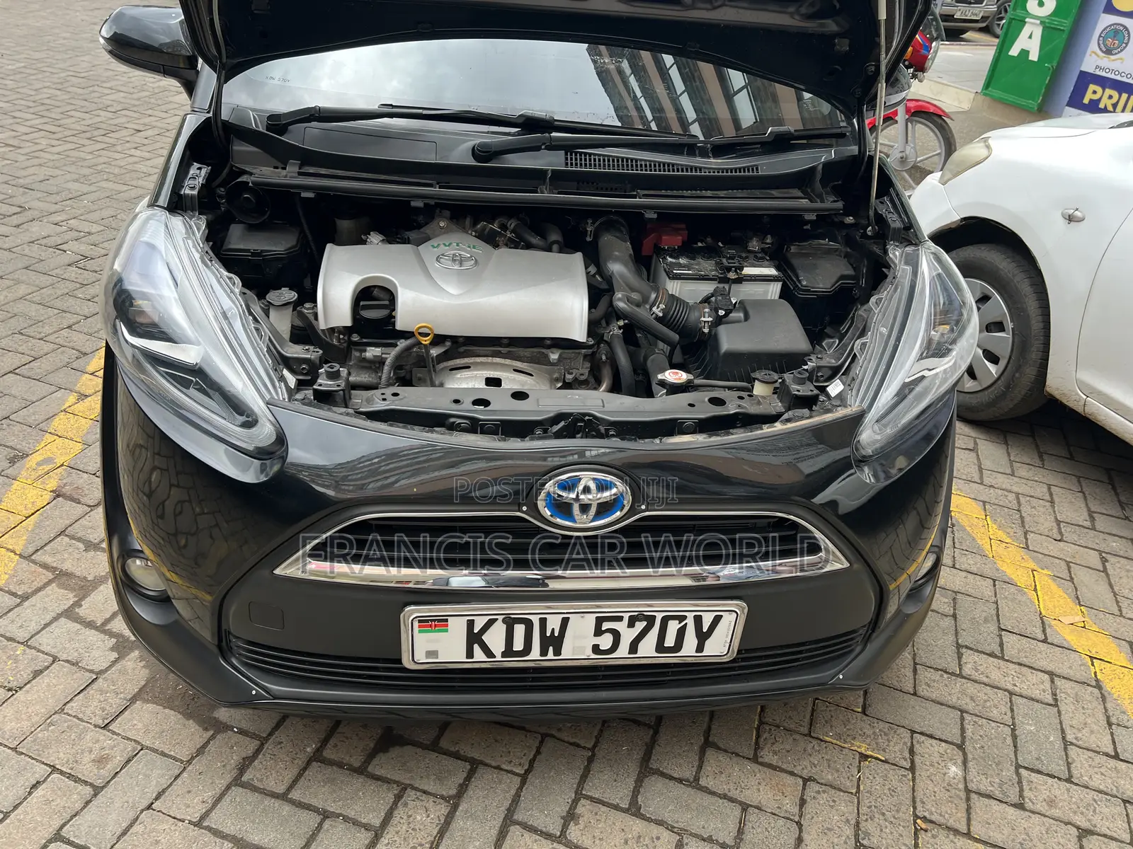 Toyota Sienta 2018 Black
