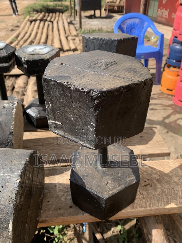 Concrete Dumbbells - thumbnail 3