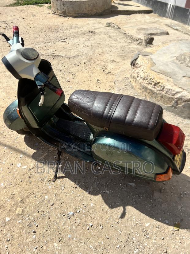 Piaggio Scooter 2000 Green - thumbnail 2