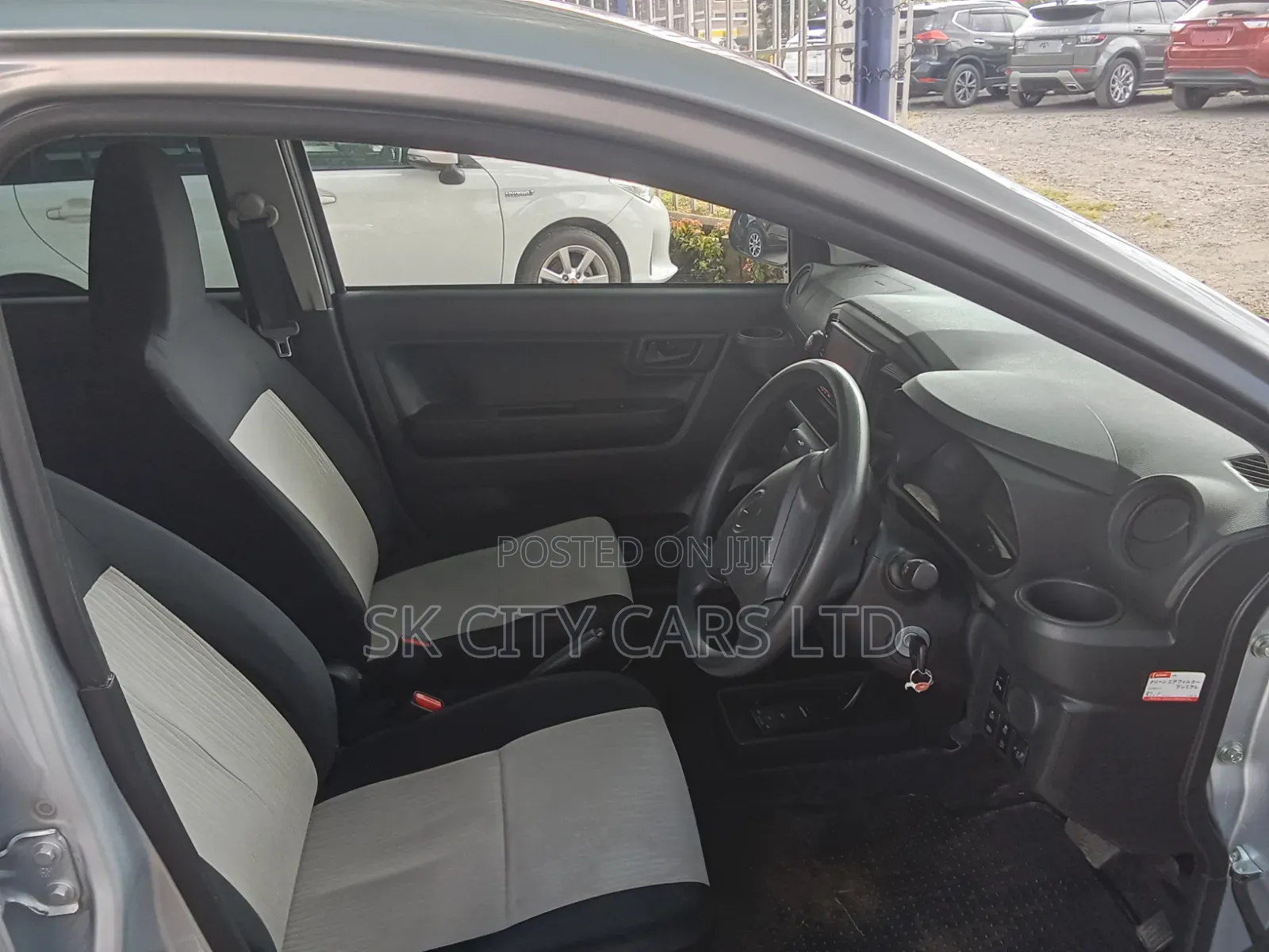 Daihatsu Mira 2019 Silver