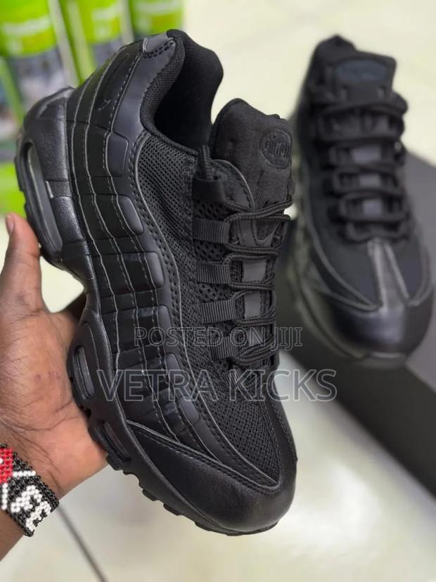Air Max 97 – Legendary Wave Design for Modern Street Fashion