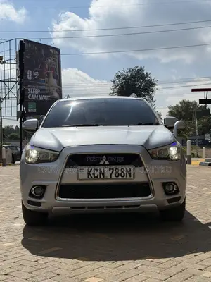 Mitsubishi RVR 2010 Silver