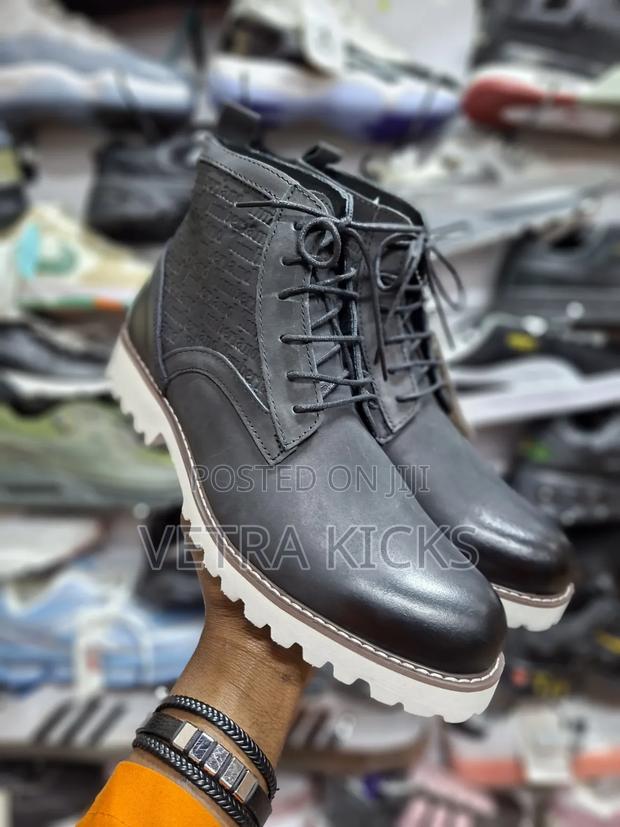 Men's Leather Boots – Rugged Elegance for Work and Weekend Wear - thumbnail 6