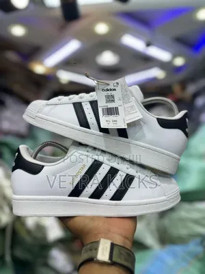 Adidas Shoes – Sporty Comfort With Timeless Everyday Style