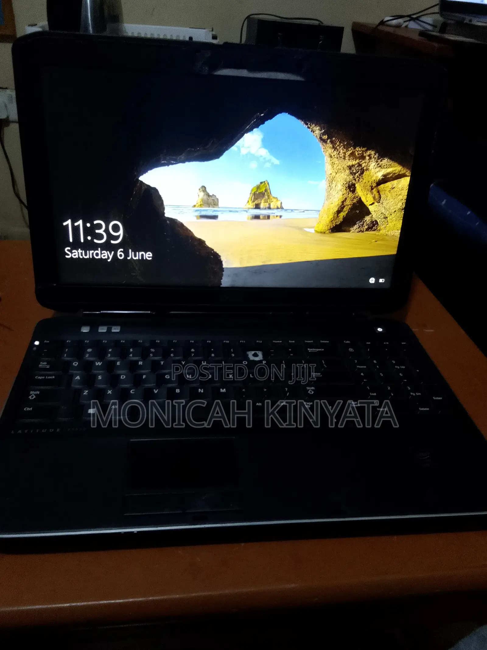 Laptop Dell Latitude 15 E5540 4GB Intel Core i5 HDD 500GB