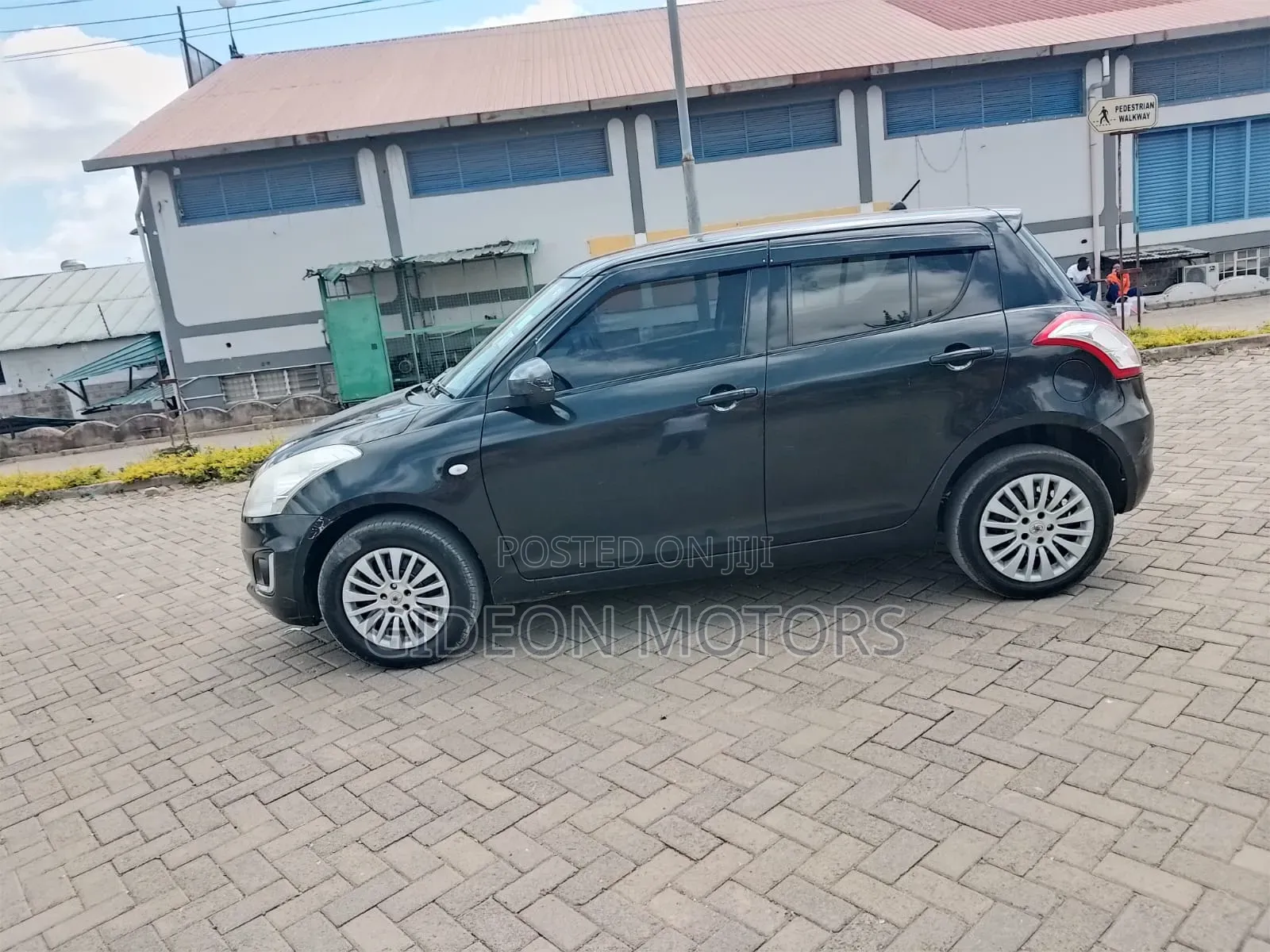 Suzuki Swift 2016 Black