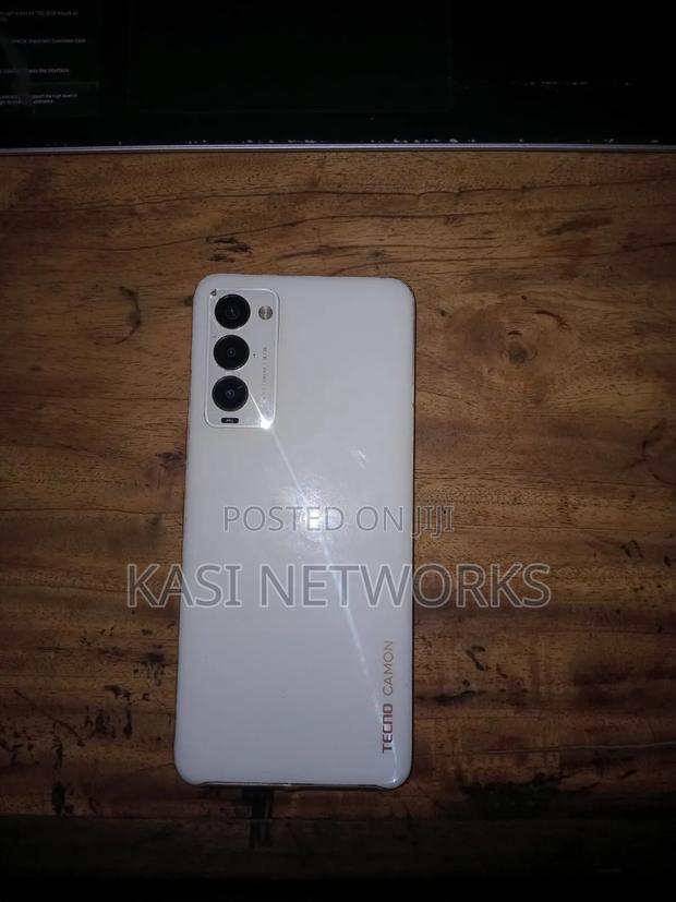 Tecno Camon 18 128 GB White