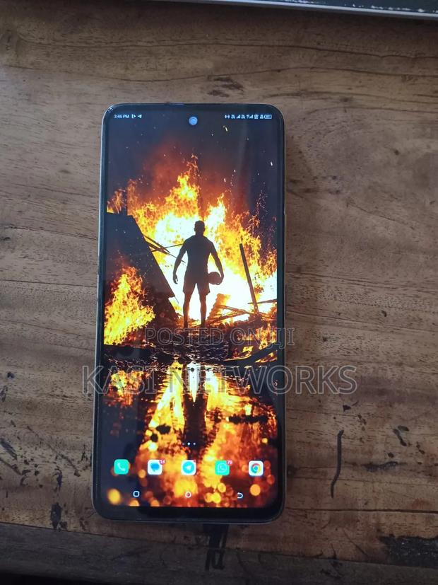 Tecno Camon 18 128 GB White - thumbnail 3