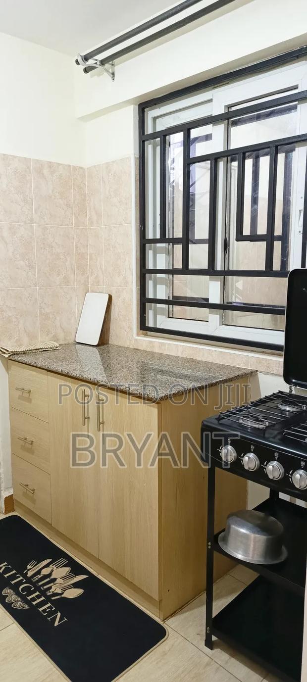 2 Bedroom Airbnb - thumbnail 3