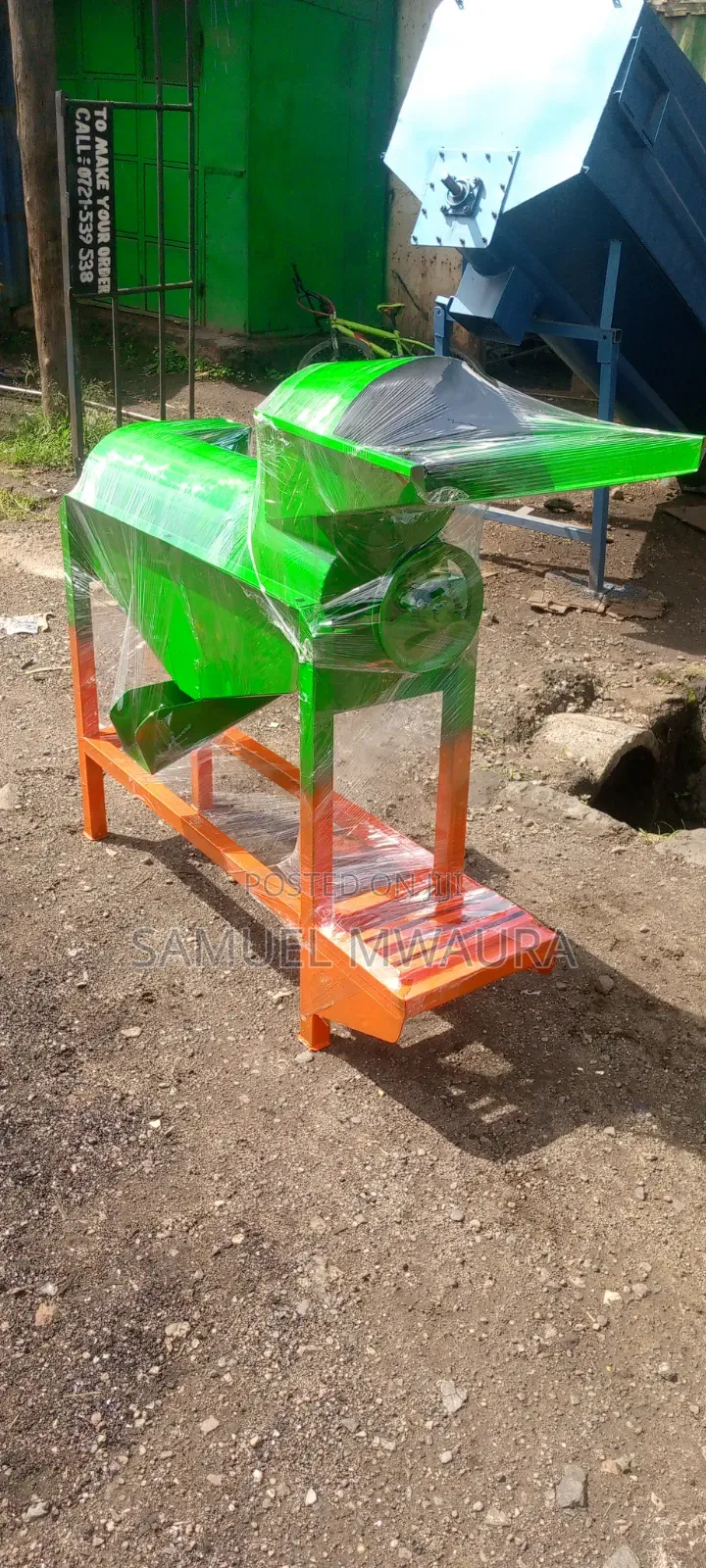 Maize Sheller Powered by 7.5 Petral Engine