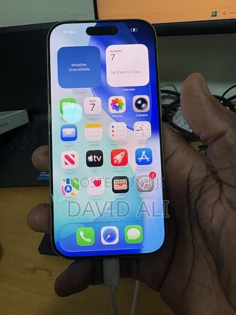 New Apple iPhone 16 128 GB Blue - thumbnail 6