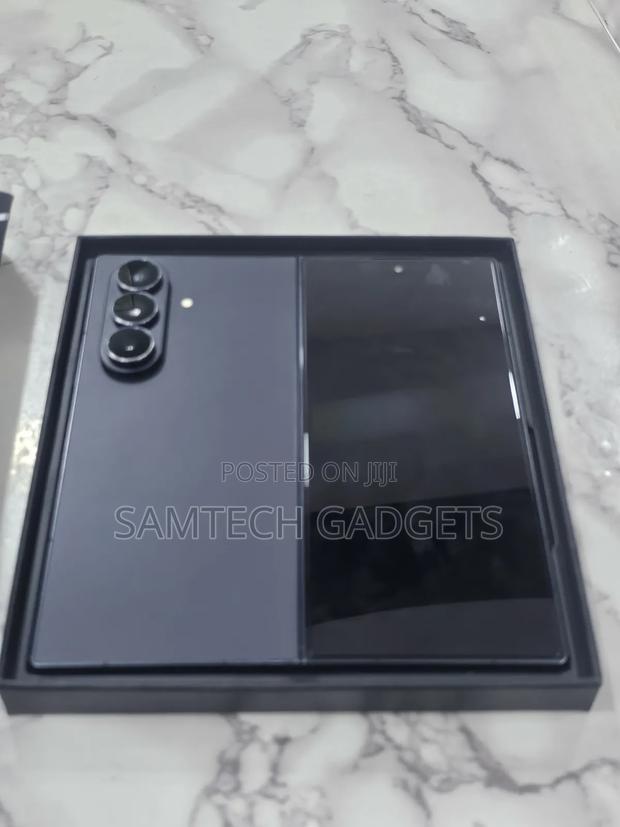 Samsung Galaxy Z Fold7 256 GB Black - thumbnail 2