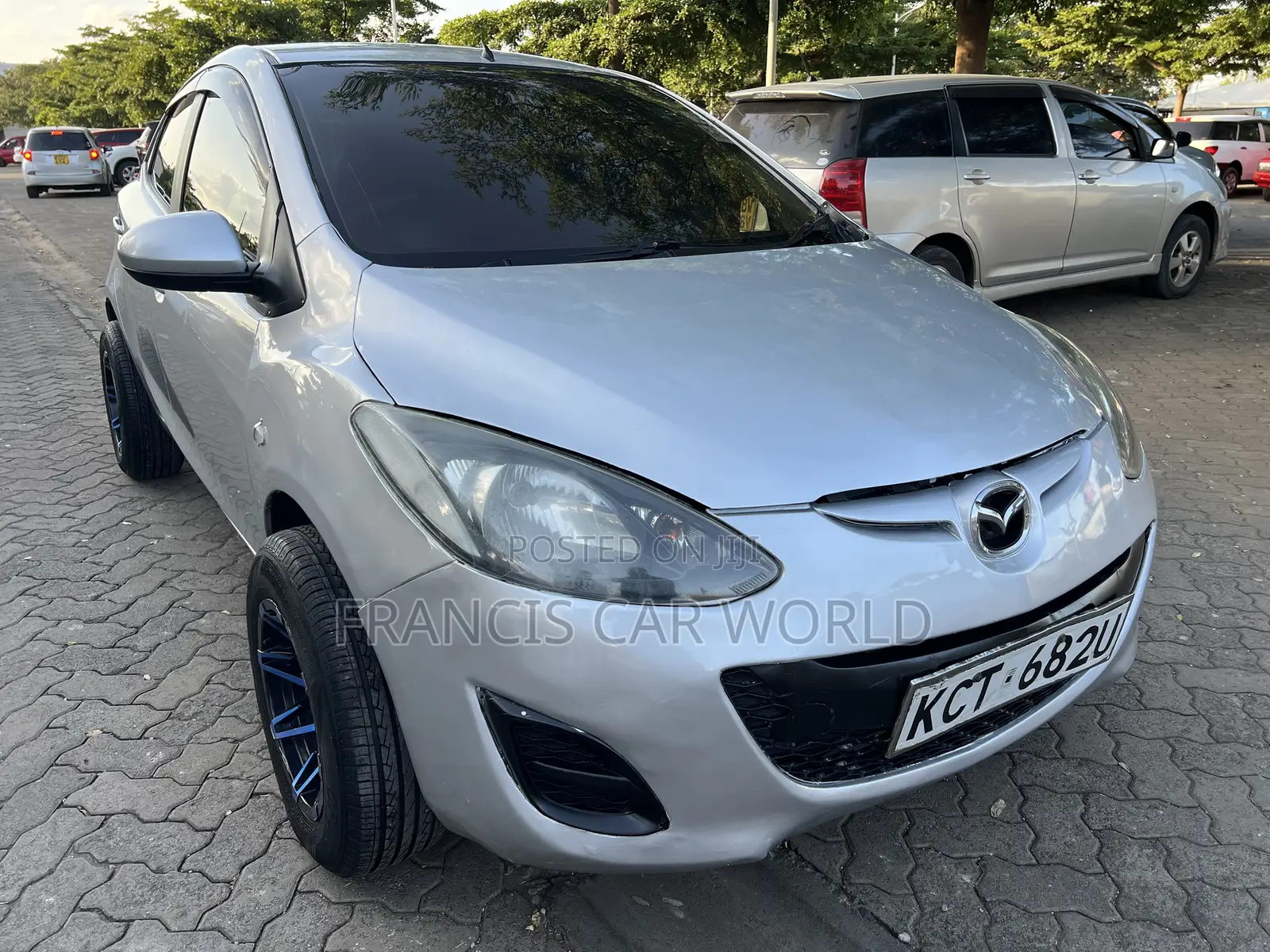 Mazda Demio 2012 Silver