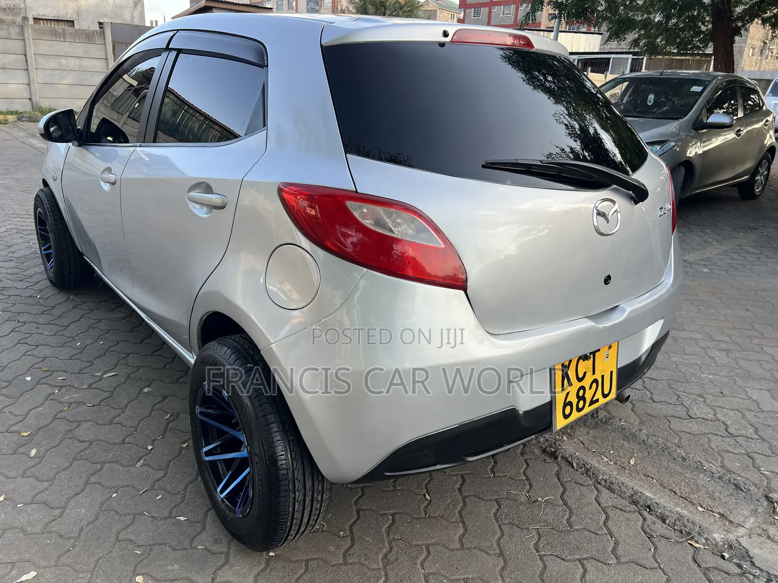 Mazda Demio 2012 Silver