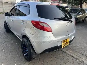 Mazda Demio 2012 Silver