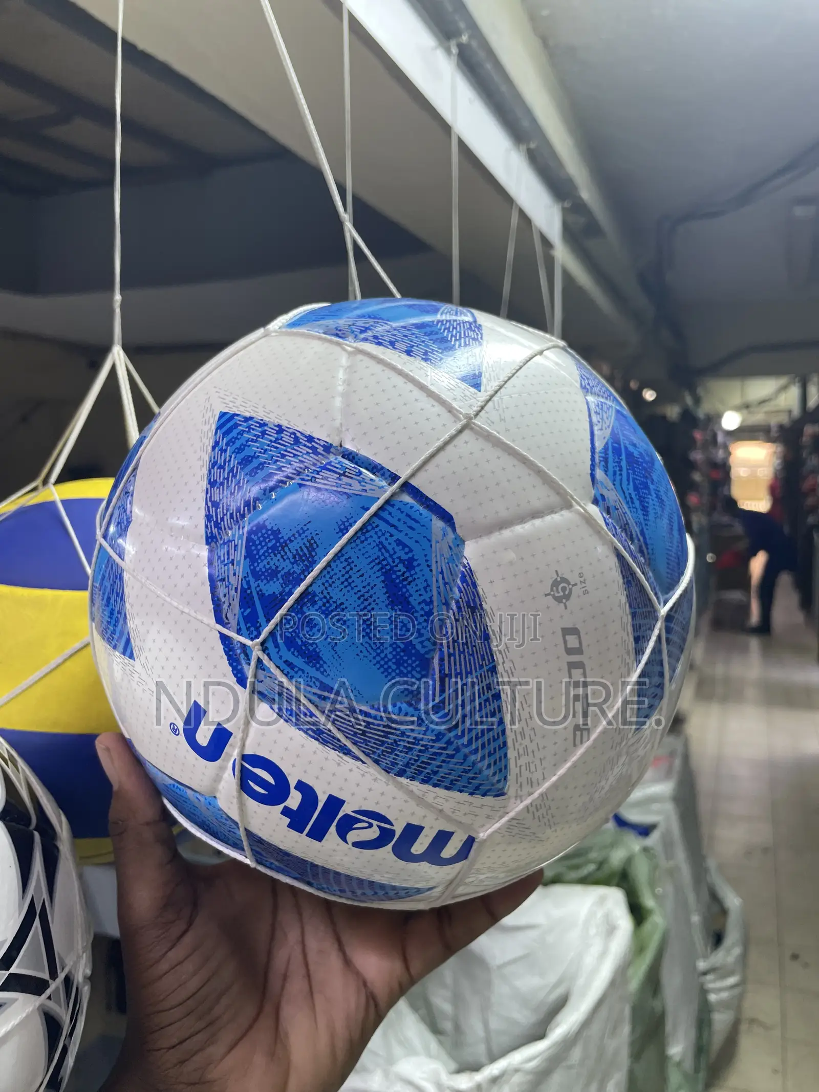 Mikasa ,Puma,adidas, Molten Orginal Soccer Balls Tube Tubeless