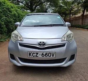 Toyota Ractis 2013 Silver