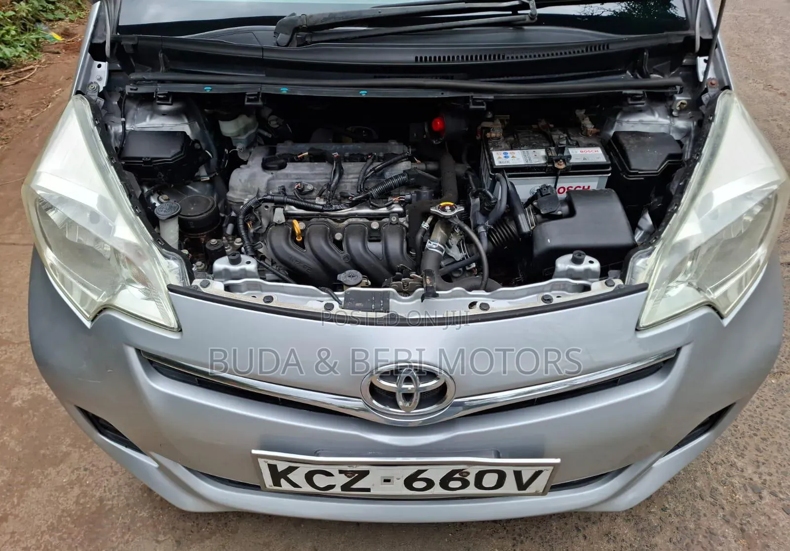 Toyota Ractis 2013 Silver